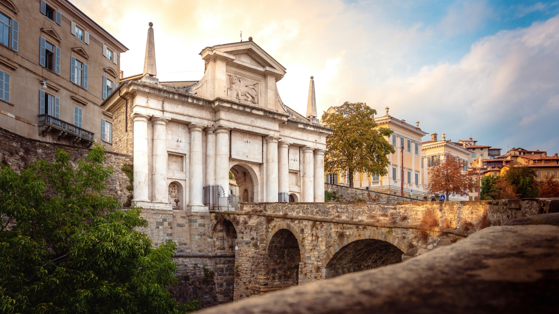 Porta San Giacomo, una delle porte delle Mura Venete di Bergamo